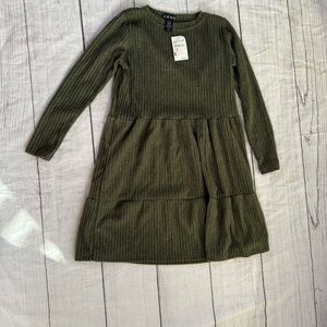 CENY new size XS dark green tiered long sleeve A line dress new